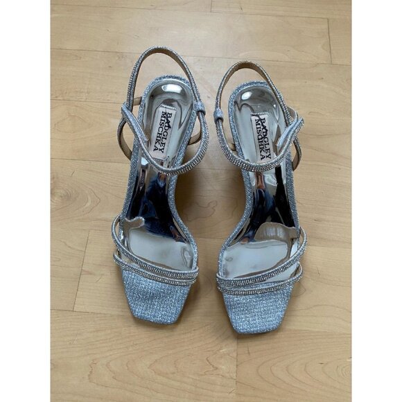 BADGLEY Mischka "Unity" Silver Wedge Sandals Sz 7.5 Embellished Stones - Picture 2 of 6